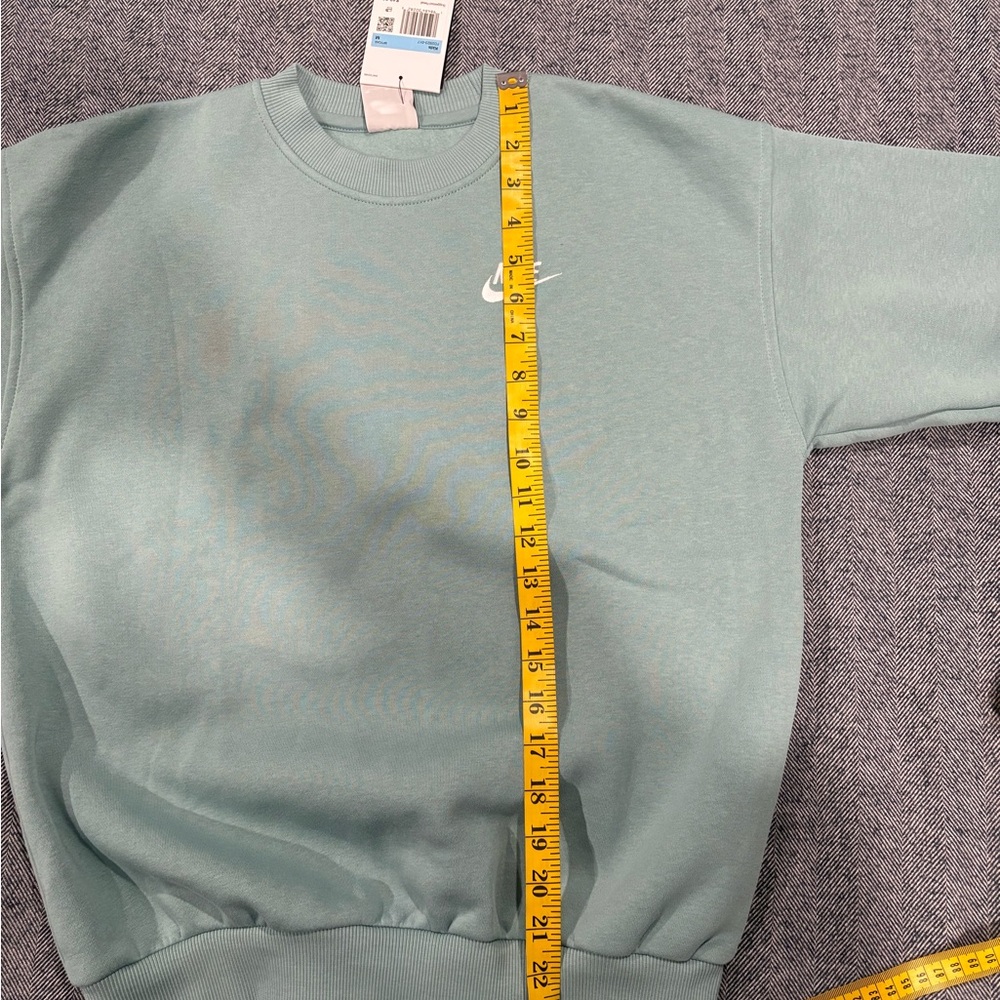 Nike Sportswear Club Fleece Big Kids Oversized Sweatshirt | size: M| color: teal - Picture 7 of 8